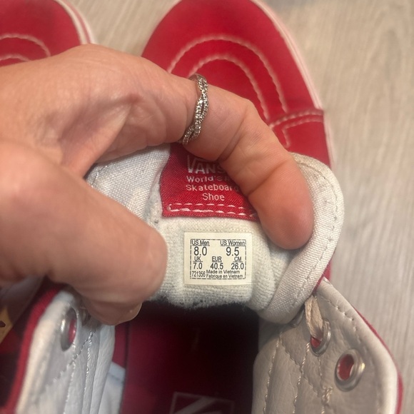 Vans Red and White Skate Shoes - Picture 6 of 6